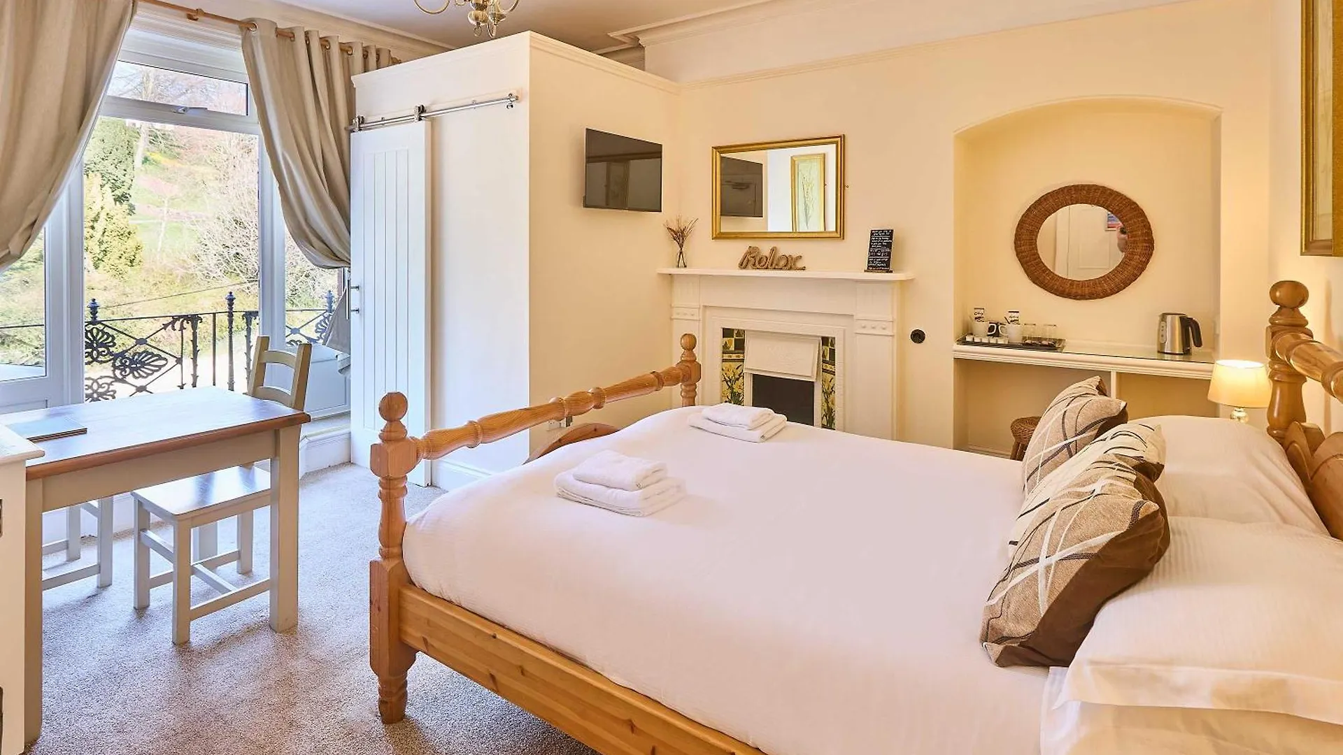 Guest house Rylstone Mere Whitby